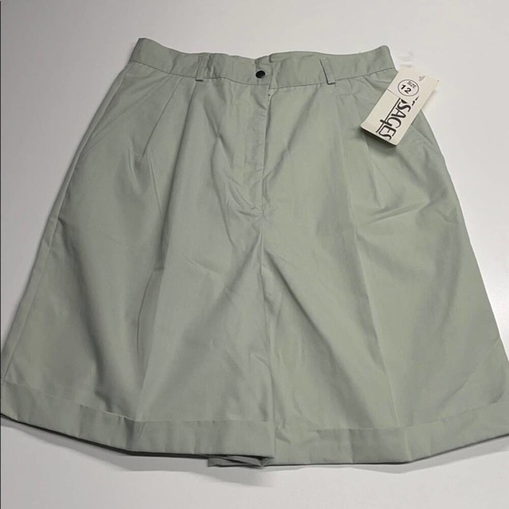 MESSAGES Womens 12 Light Green Shorts